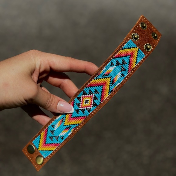 Genuine Leather Seed Bead Adjustable Bracelet - Picture 1 of 1